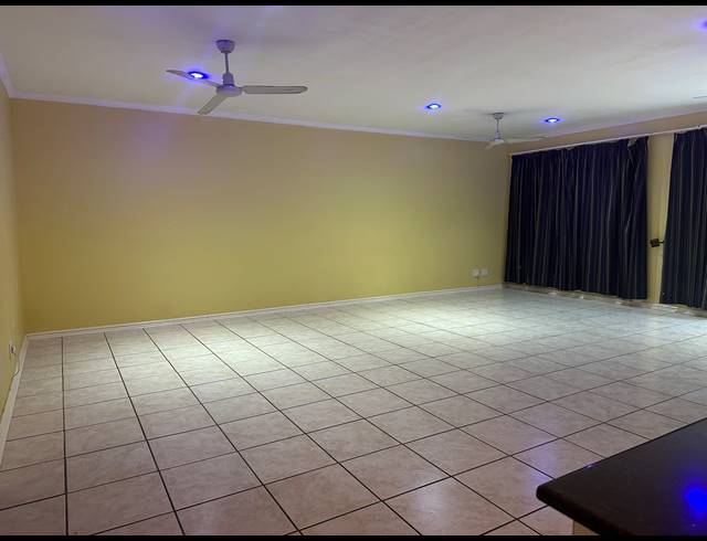 3 BEDROOM SIMPLEX TO LET IN UMTENTWENI